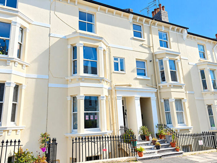1 Bedroom Apartment For Sale In Lansdowne Street, Hove, BN3