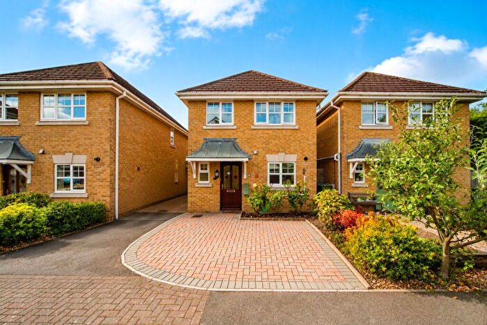3 Bedroom Link Detached House For Sale In Atherley Court, Upper Shirley, Southampton, Hampshire, SO15