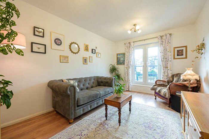 2 Bedroom Apartment For Sale In Swan Court, Ross-on-Wye, HR9