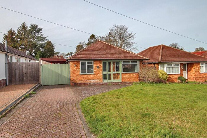 2 Bedroom Bungalow For Sale In St. Marys Way, Longfield, Kent, DA3