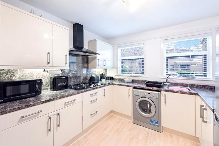 3 Bedroom Terraced House For Sale In Ewing Court, Broomridge, Stirling, FK7