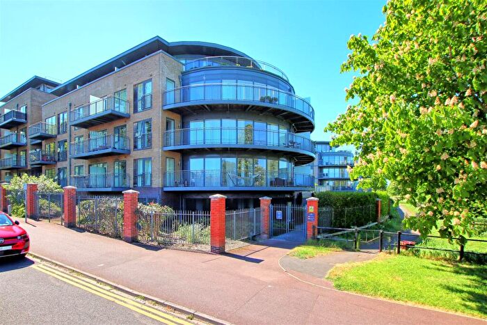 1 Bedroom Flat For Sale In Kingsley Walk, Cambridge, CB5