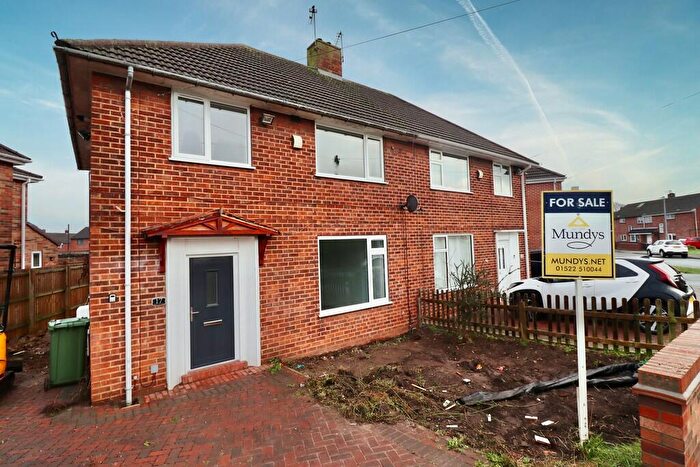 3 Bedroom Semi-Detached House For Sale In Anzio Crescent, Lincoln, LN1