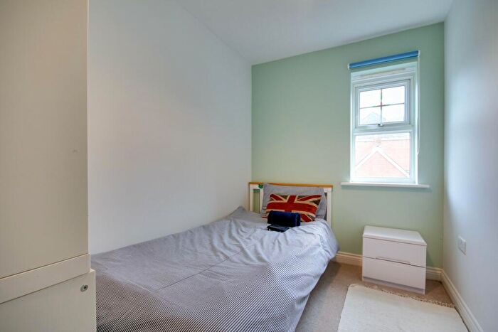 4 Bedroom Semi-Detached House For Sale In Buckland Gardens, Lymington, SO41