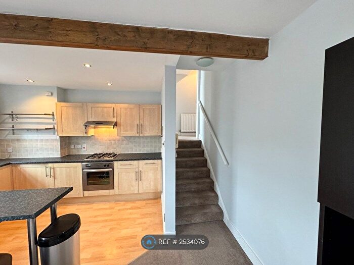 1 Bedroom Flat To Rent In Bishopsthorpe Road, London, SE26