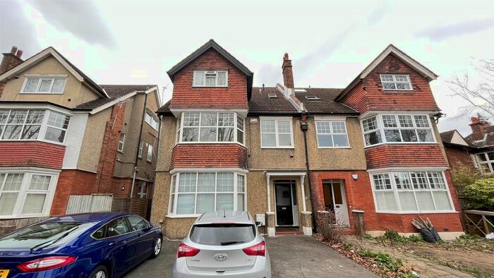 1 Bedroom Flat To Rent In Camborne Road, Sutton, SM2