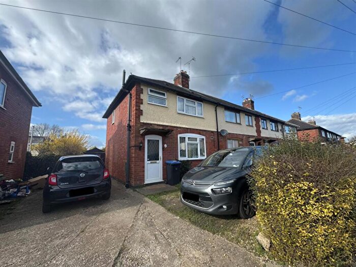 3 Bedroom Semi Detached House To Rent In Spencer Road, Lutterworth, LE17