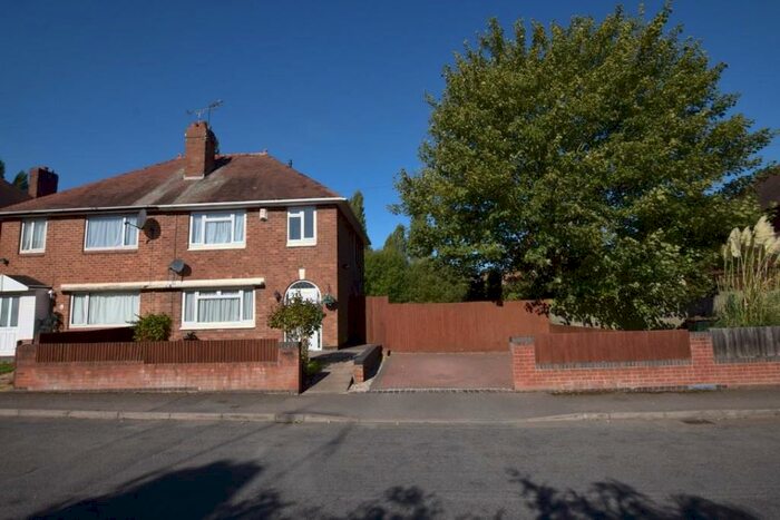 3 Bedroom Semi-Detached House To Rent In Houldsworth Crescent, Coventry - Bedroom Semi Detached Property, Large Garden, Driveway, CV6