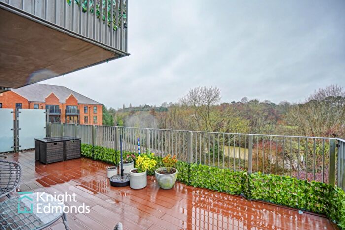 2 Bedroom Flat For Sale In Rosalind Drive, Ulysses House, ME14