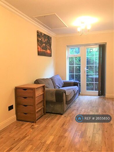 1 Bedroom Flat To Rent In Tilehouse Close, Headington, Oxford, OX3