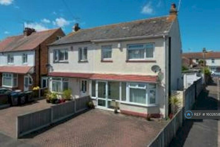 3 Bedroom Semi-Detached House To Rent In Whitfield Avenue, Broadstairs, CT10