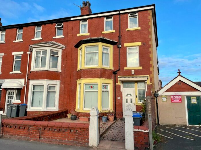 Houses for sale in Knox Grove, FY1, Blackpool