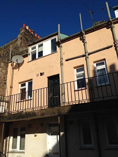 2 Bedroom Flat To Rent In High Street, Linlithgow, West Lothian, EH49