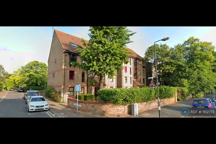 Studio To Rent In Vanbrugh Park Road West, London, SE3