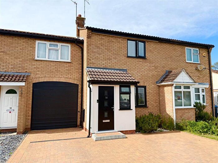 2 Bedroom Terraced House For Sale In Meadow Sweet Road, Stratford-Upon-Avon, CV37