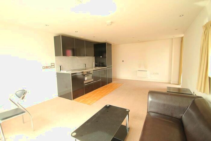 2 Bedroom Flat To Rent In Litmus Building, Huntingdon Street, Nottingham, NG1