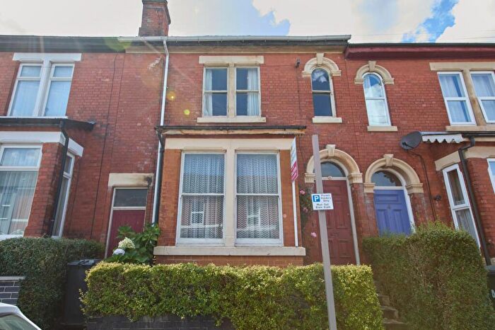 4 Bedroom Terraced House For Sale In Avondale Road, Derby, DE23