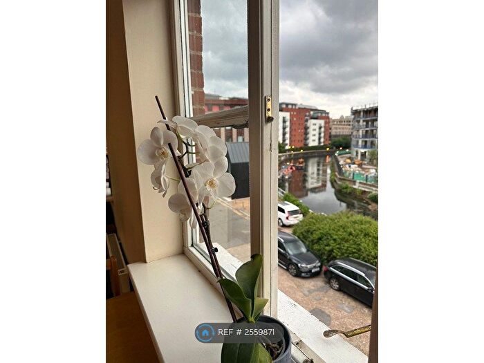 1 Bedroom Flat To Rent In Otter Close, Stratford, E15