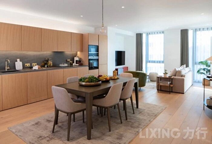 3 Bedroom Flat To Rent In Camley Street, King's Cross, N1C