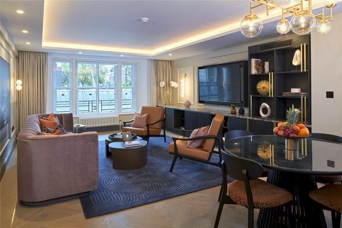 2 Bedroom Flat To Rent In Hyde Park Gate, Kensington, SW7