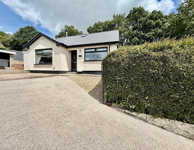 5 Bedroom Semi-Detached Bungalow For Sale In Fairfield Close, Aberdare, CF44
