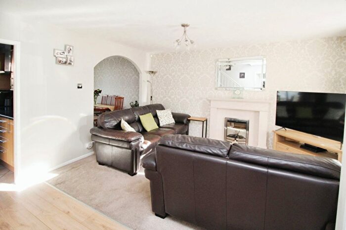 4 Bedroom Detached House For Sale In Maypool Drive, Stockport, Greater Manchester, SK5
