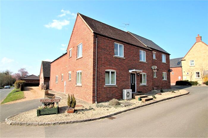 1 Bedroom Flat To Rent In Leyland Close, Gawcott, Buckingham, MK18