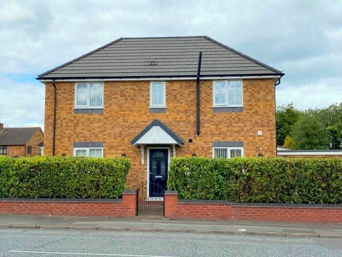 3 Bedroom Detached House To Rent In Lichfield Road, Wednesfield, Wolverhampton, WV11