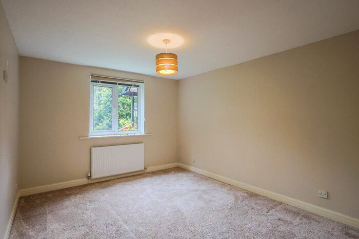 2 Bedroom Apartment To Rent In Home Farm Avenue, Macclesfield, SK10