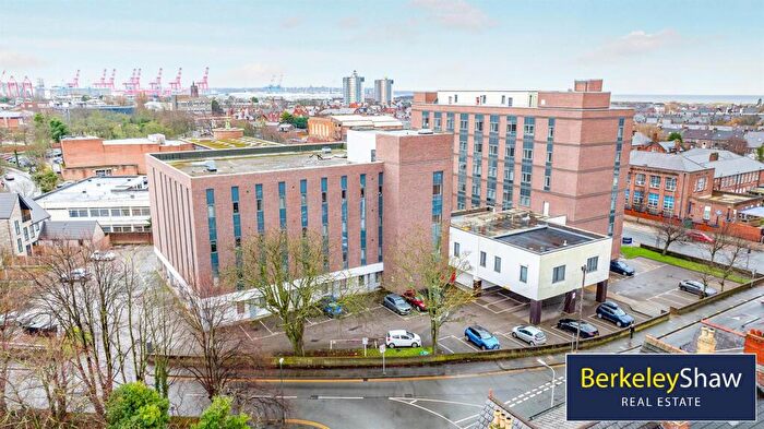 Apartment To Rent In Crosby Gardens. Crosby Road North, Waterloo, L22