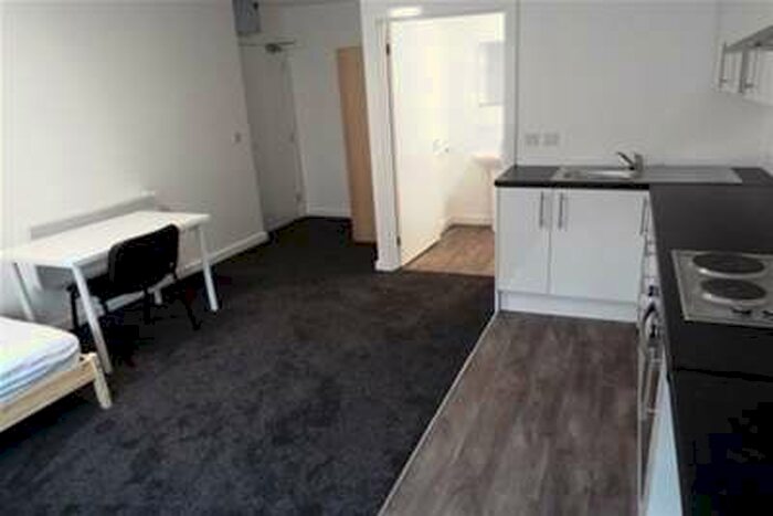 Flat To Rent In Studio 11, Legends Court, Wolverhampton, WV1