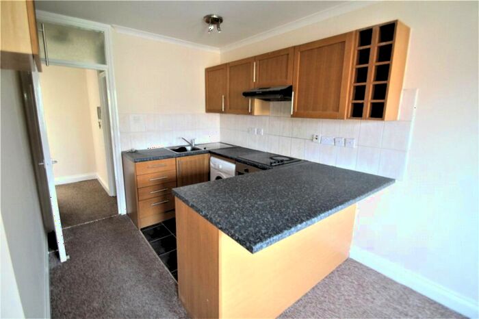 1 Bedroom Apartment To Rent In Peckham High Street, Peckham, SE15