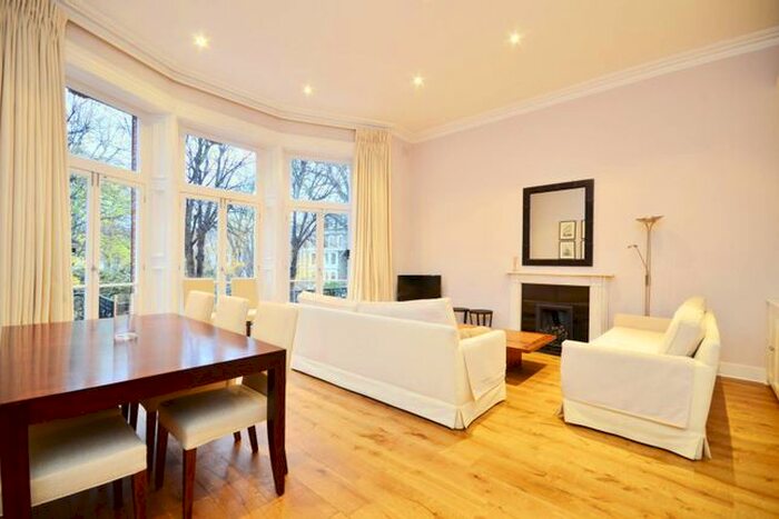 2 Bedroom Flat To Rent In Gledhow Gardens, South Kensington, London, SW5