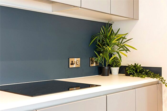 2 Bedroom Flat For Sale In Deansgate Square, Owen Street, Manchester, Greater Manchester, M15