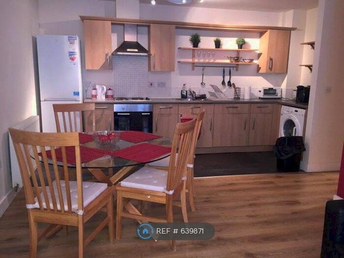 2 Bedroom Flat To Rent In Cromwell Street, Bristol, BS3