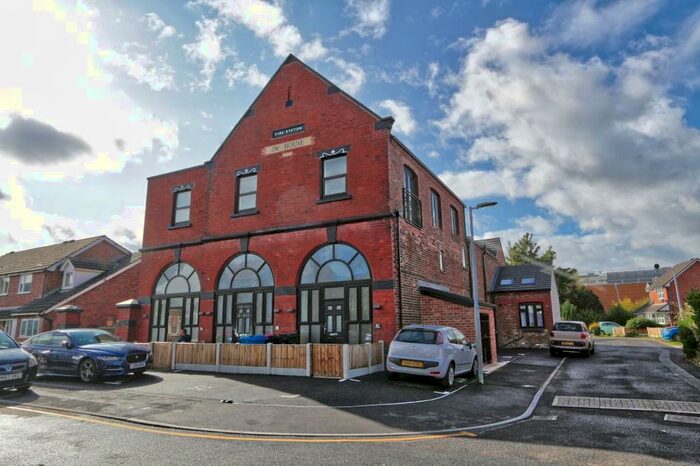 1 Bedroom Apartment To Rent In A Clarendon Road, Irlam, Manchester., M44