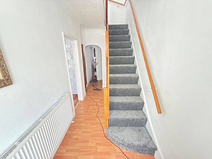 4 Bedroom Terraced House To Rent In George V Way, Perivale, London, Greater London, UB6