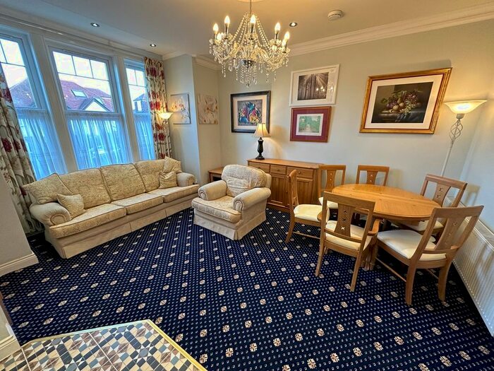 3 Bedroom Flat To Rent In Sunny Gardens Road, London, NW4