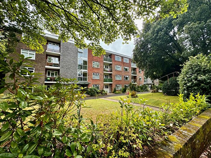 1 Bedroom Apartment To Rent In Chine Crescent Road, Westcliff, BH2