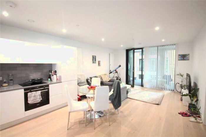 1 Bedroom Apartment To Rent In Pinnacle House, Schooner Road, Royal Wharf, London, E16