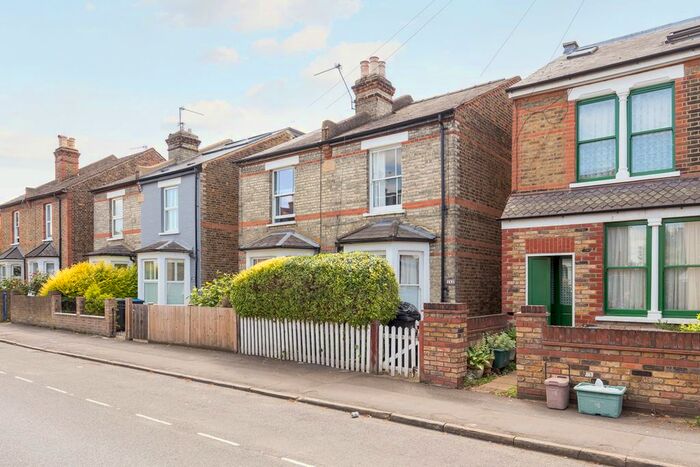 2 Bedroom Property To Rent In Elm Road, Kingston Upon Thames, KT2