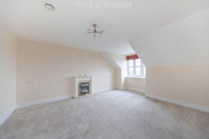 2 Bedroom Flat To Rent In Swift House, St Lukes Road, SL6