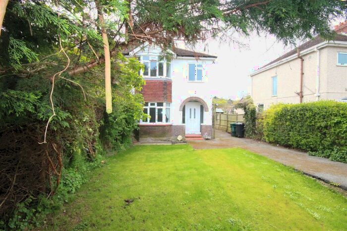 3 Bedroom Semi-Detached House For Sale In Glyndwr Road, Llysfaen, LL29
