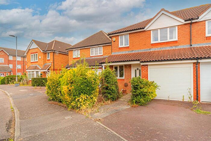 3 Bedroom Semi-Detached House For Sale In Manton Road, Enfield, EN3