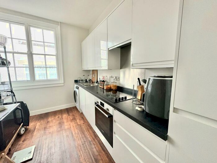 1 Bedroom Apartment To Rent In De Montfort Chambers, Horsefair Street, City Centre, LE1