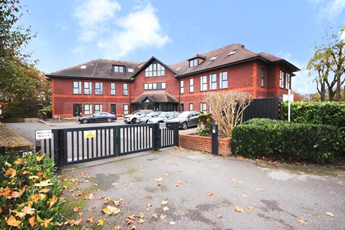 2 Bedroom Apartment To Rent In Carey Road, Wokingham, RG40