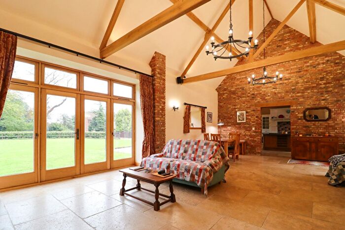 4 Bedroom Barn Conversion For Sale In Elm, Cambridgeshire, PE14