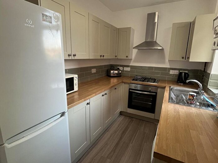 5 Bedroom House To Rent In Westbrook Bank, Sheffield, S11