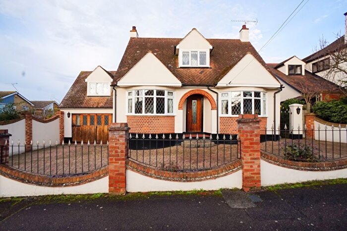 4 Bedroom Detached House To Rent In St. Marys Road, South Benfleet, SS7
