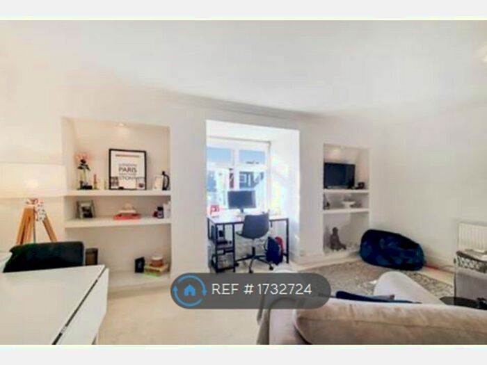 1 Bedroom Flat To Rent In Bournevale Road, Streatham, SW16